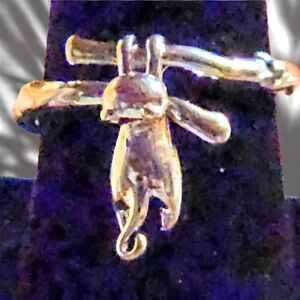 Hang in There Kitty 925 SS Ring